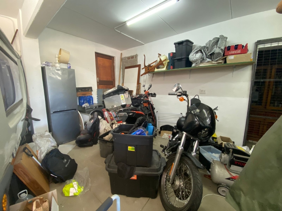 To Let 2 Bedroom Property for Rent in Table View Western Cape